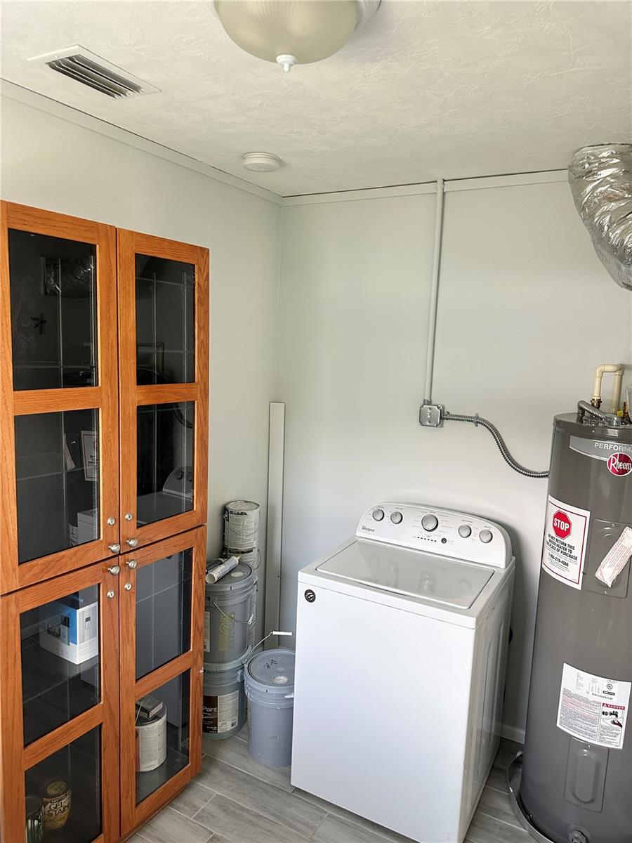 Image 8 of 19 For 3325 2nd Avenue W