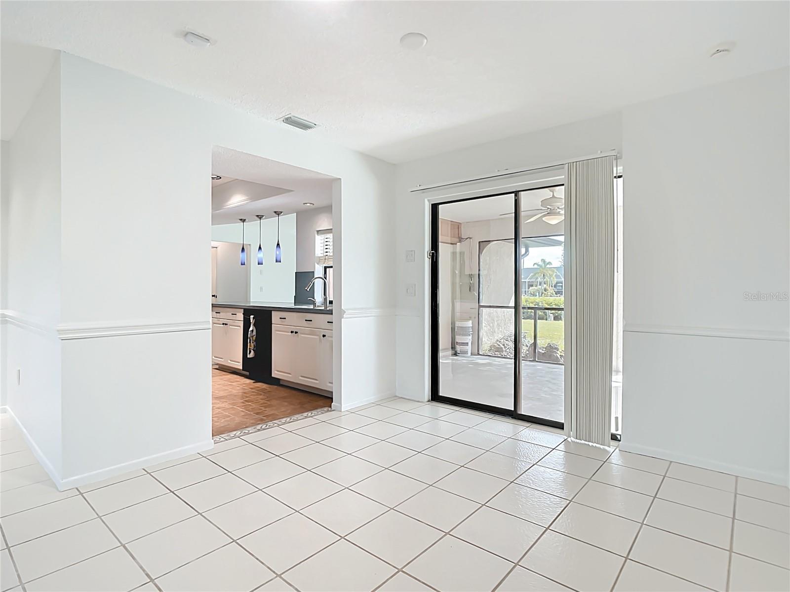Image 14 of 41 For 4294 Albacore Circle