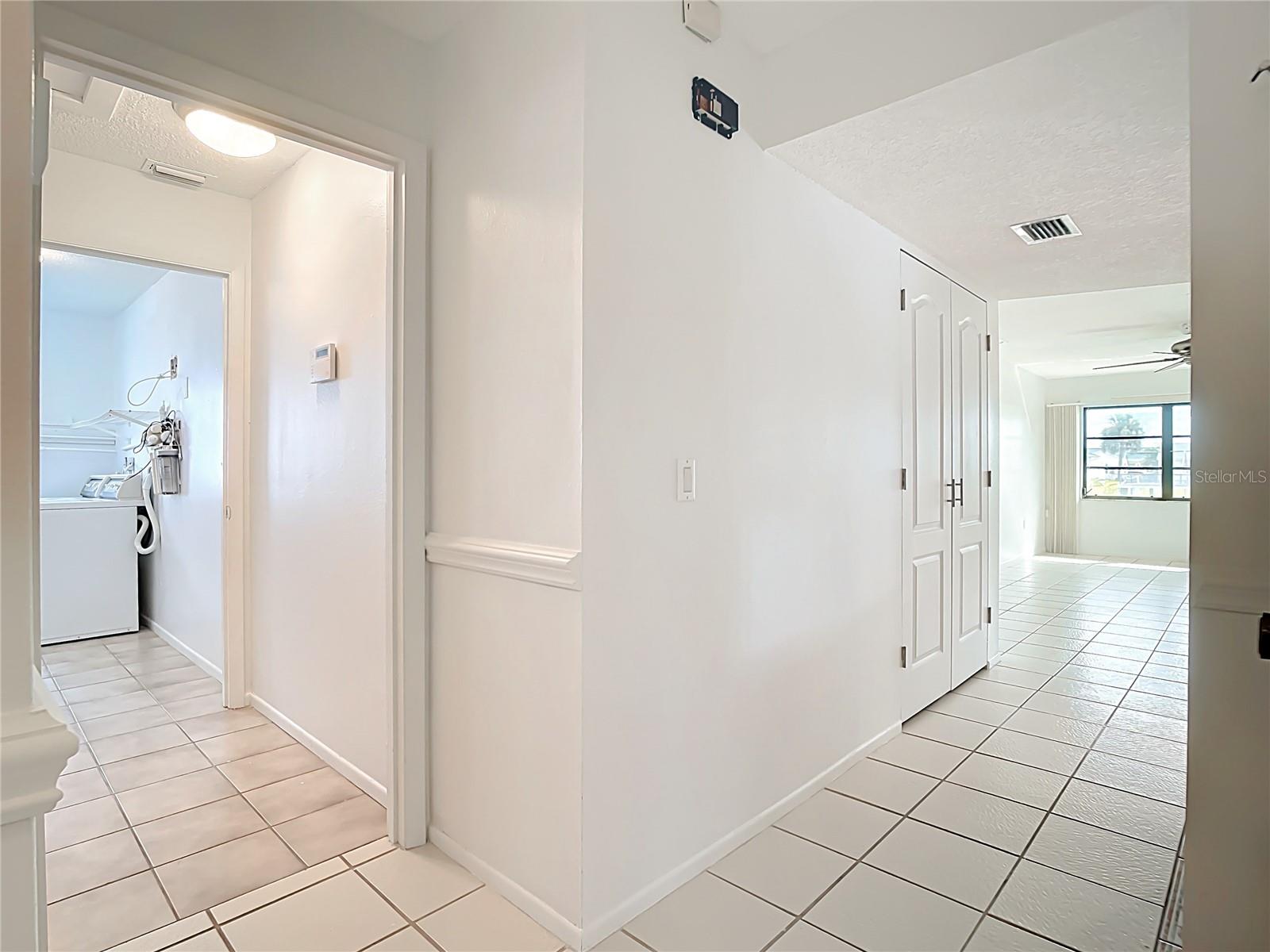 Image 18 of 41 For 4294 Albacore Circle