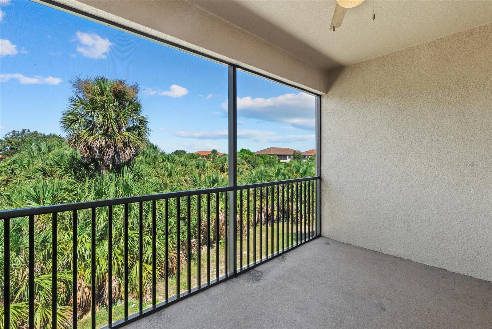 Image 17 of 47 For 12401 Osorio Court 203