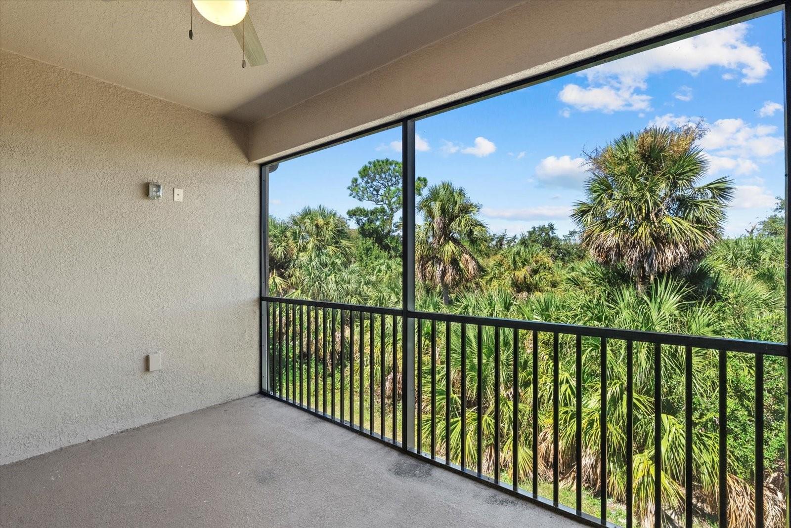 Image 18 of 47 For 12401 Osorio Court 203