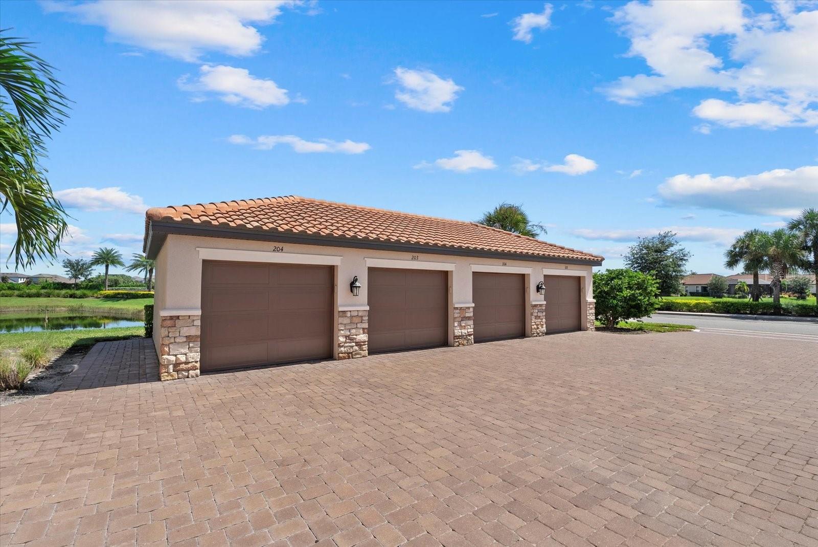 Image 27 of 47 For 12401 Osorio Court 203