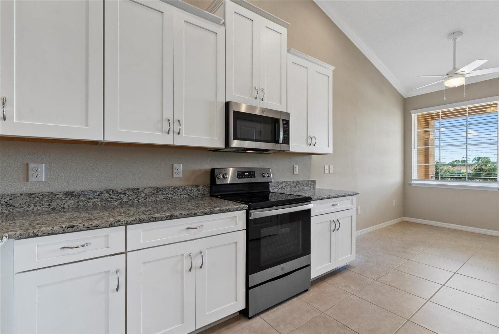 Image 4 of 47 For 12401 Osorio Court 203