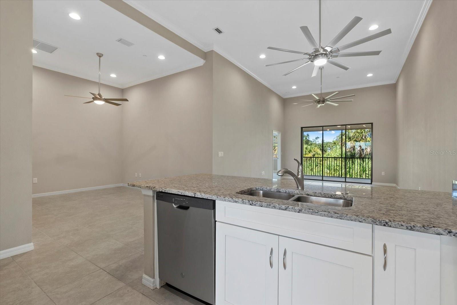 Image 8 of 47 For 12401 Osorio Court 203