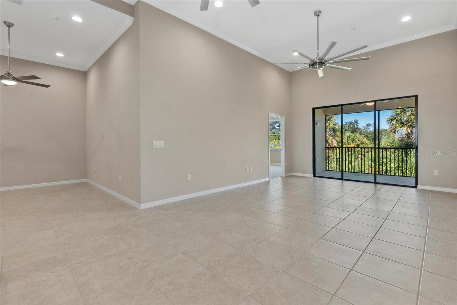Image 9 of 47 For 12401 Osorio Court 203