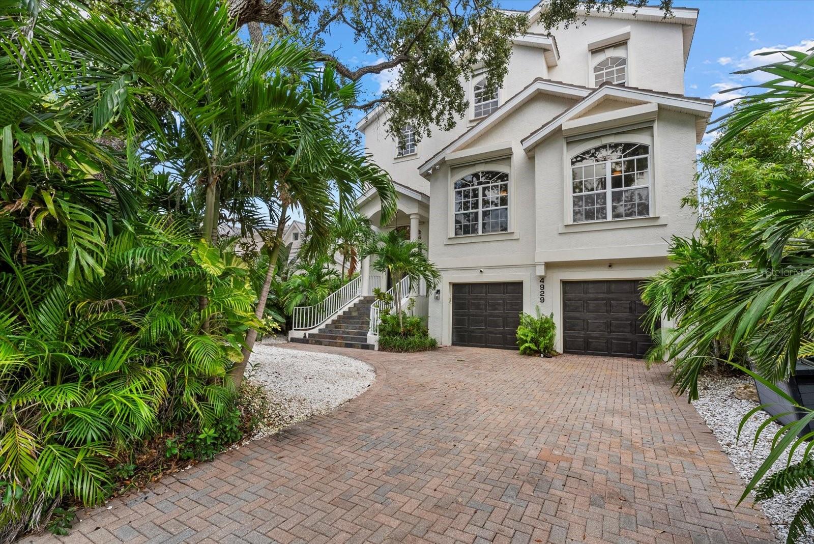Details for 4929 Oxford Drive, SARASOTA, FL 34242