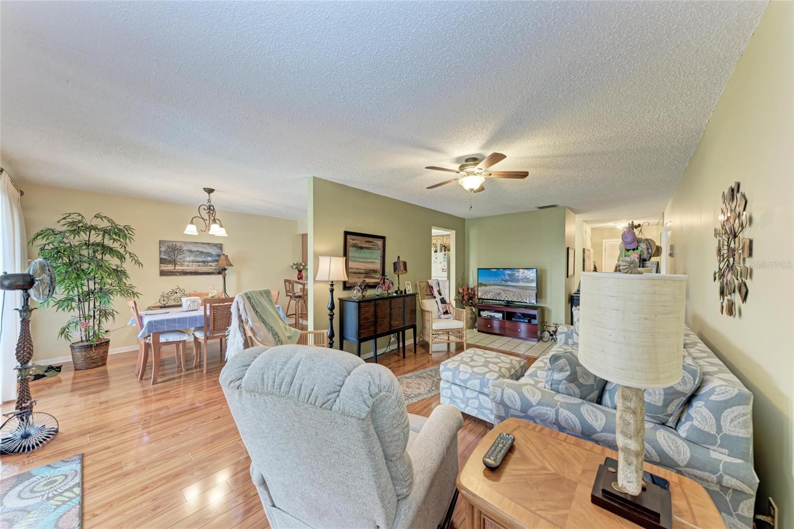 Image 10 of 38 For 5914 7th Avenue W 5914