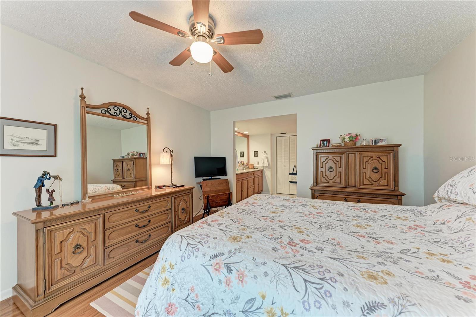 Image 16 of 38 For 5914 7th Avenue W 5914