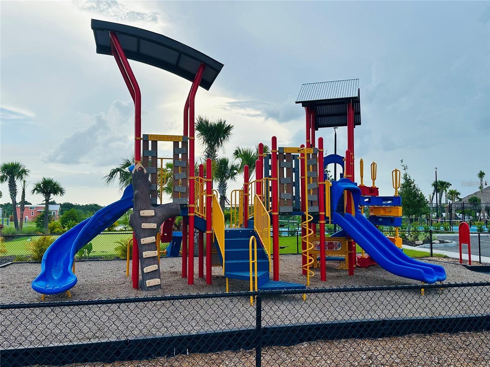 Image 3 of 9 For 240 Horizon Road