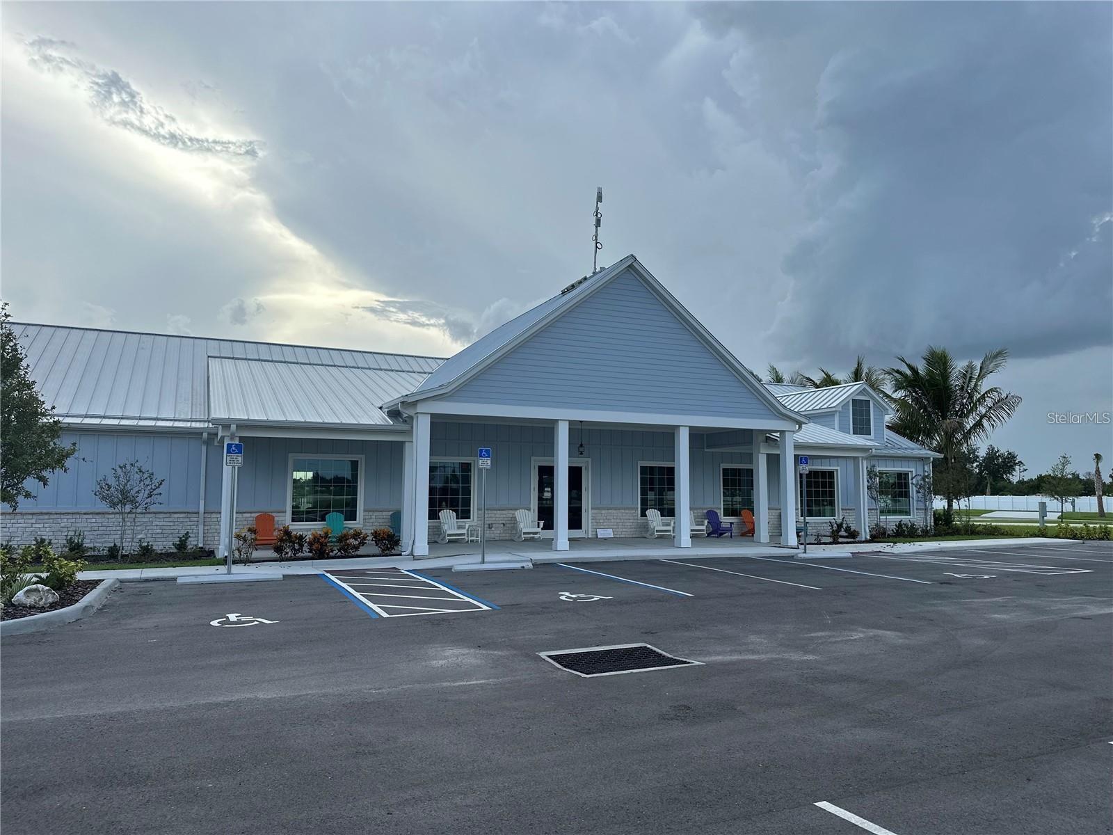 Image 5 of 9 For 240 Horizon Road