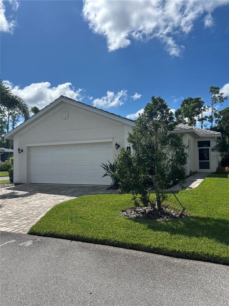 Details for 11065 Barnsley Drive, VENICE, FL 34293