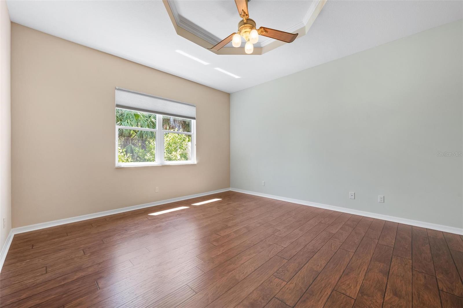 Image 33 of 76 For 11065 Barnsley Drive