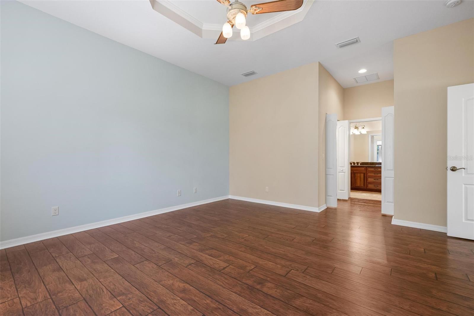 Image 36 of 76 For 11065 Barnsley Drive