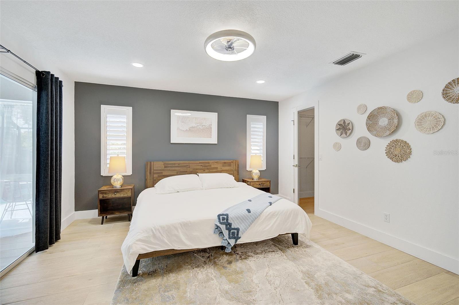 Image 21 of 41 For 7251 Sunnybrook Boulevard