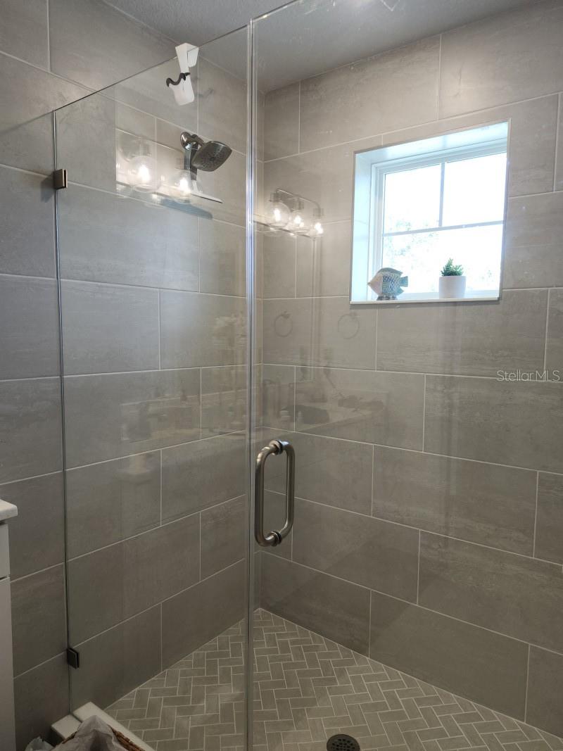 Image 19 of 24 For 4810 Emerson Avenue S