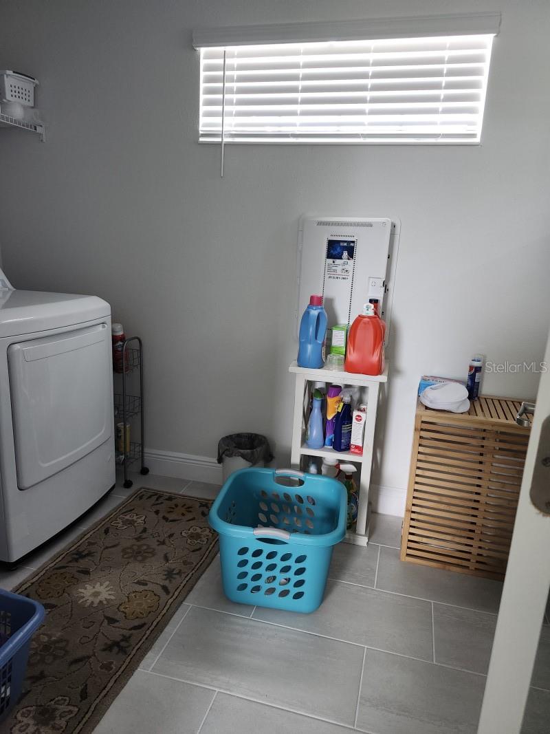 Image 3 of 24 For 4810 Emerson Avenue S
