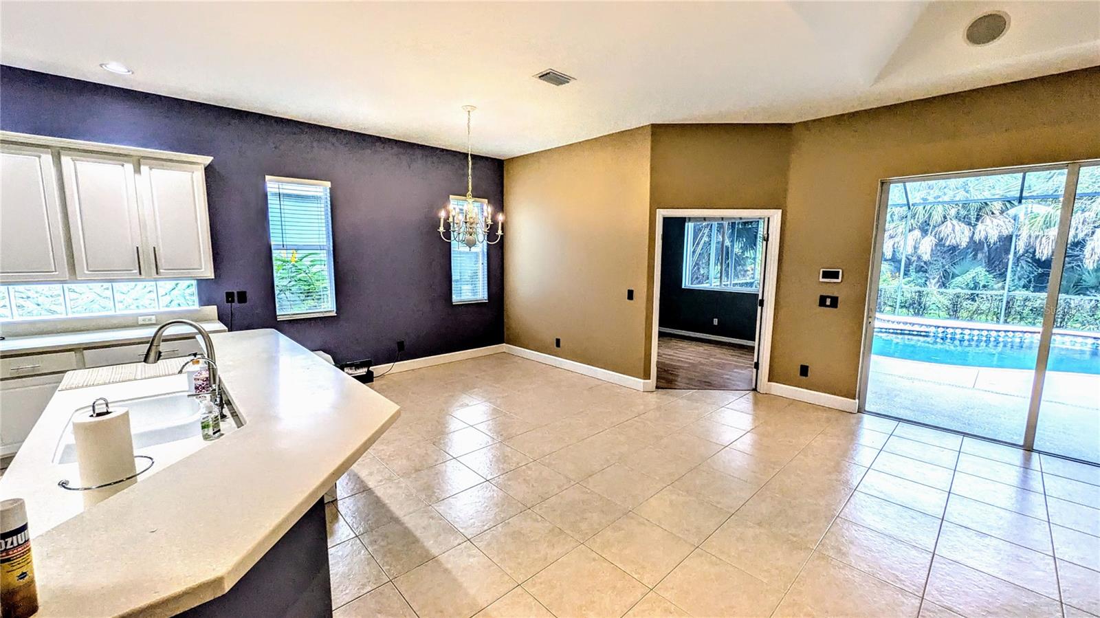 Image 7 of 22 For 705 Fordingbridge Way
