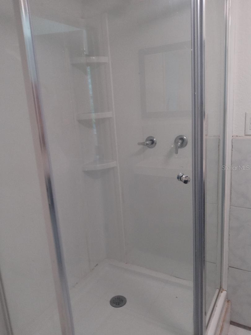 Image 12 of 22 For 805 22nd Avenue W