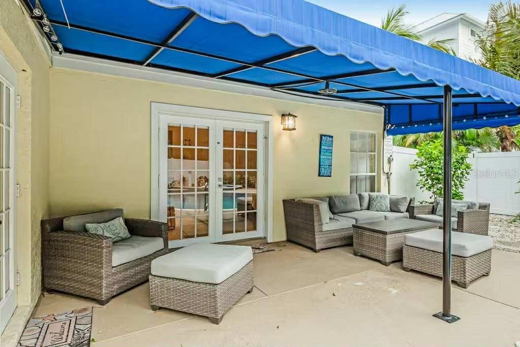 Image 7 of 9 For 717 Jacaranda Road