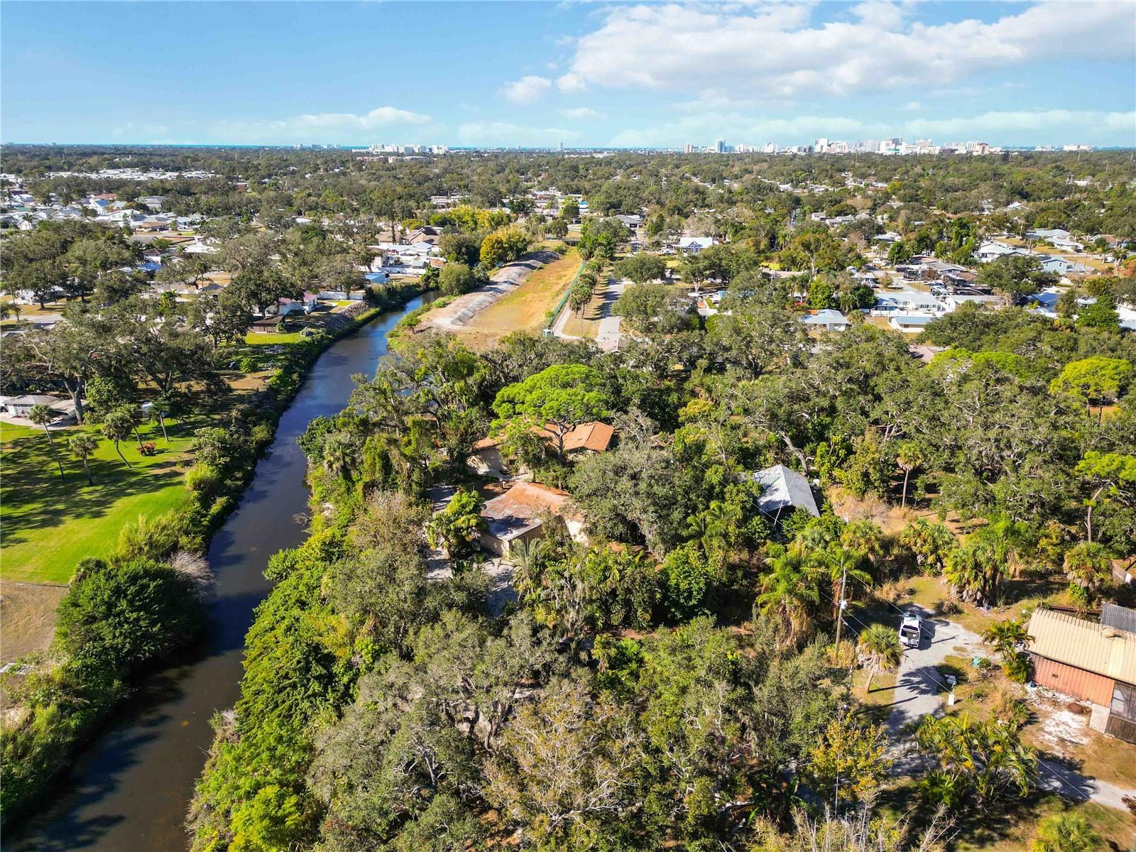 Image 37 of 64 For 860 Beneva Road