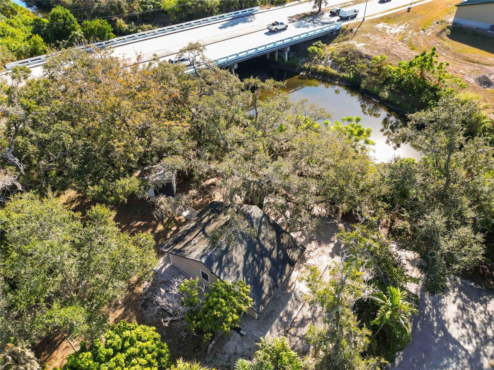 Image 38 of 64 For 860 Beneva Road