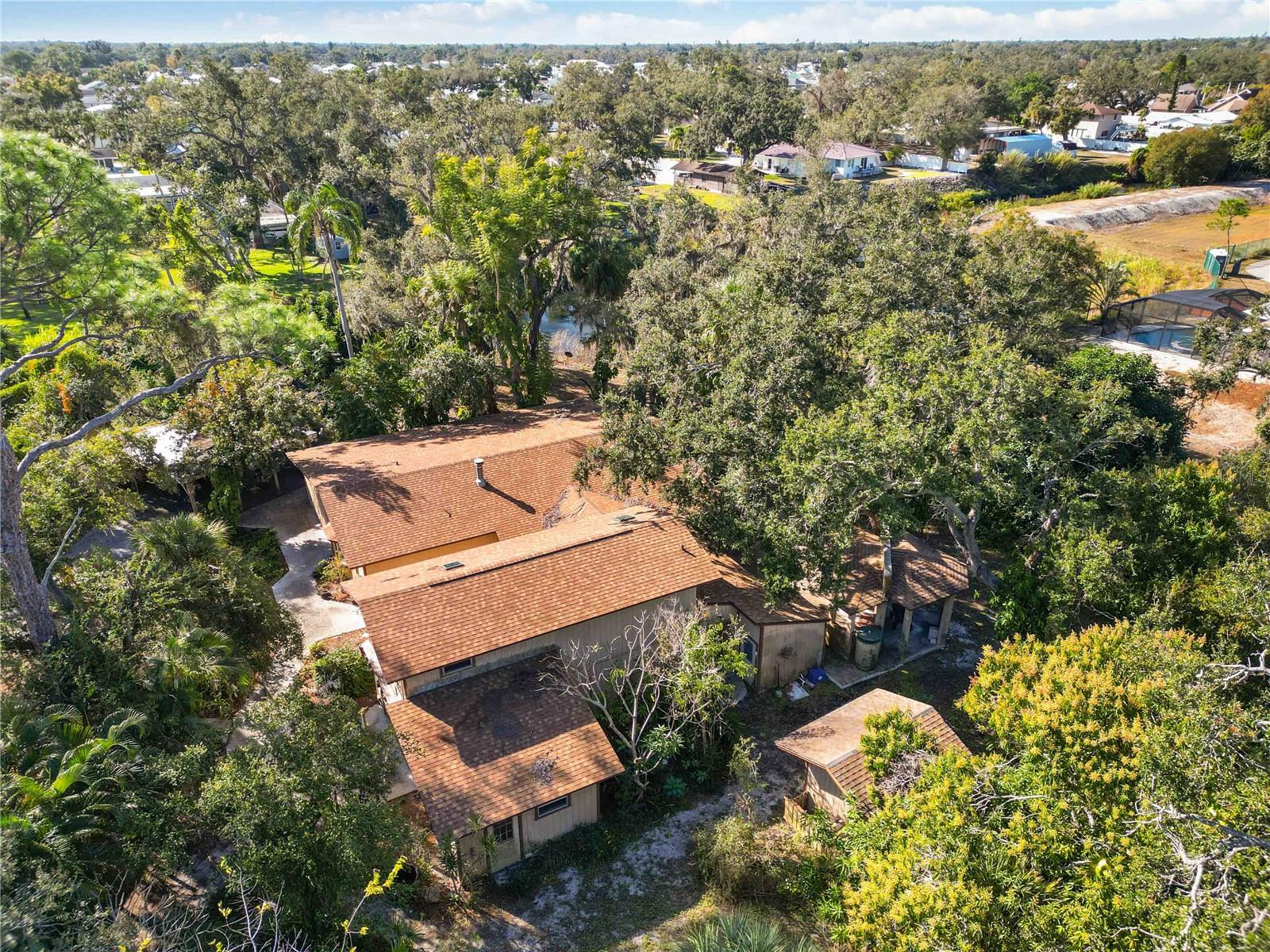 Image 41 of 64 For 860 Beneva Road