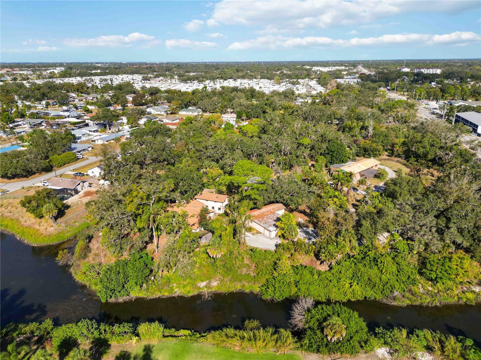 Image 43 of 64 For 860 Beneva Road