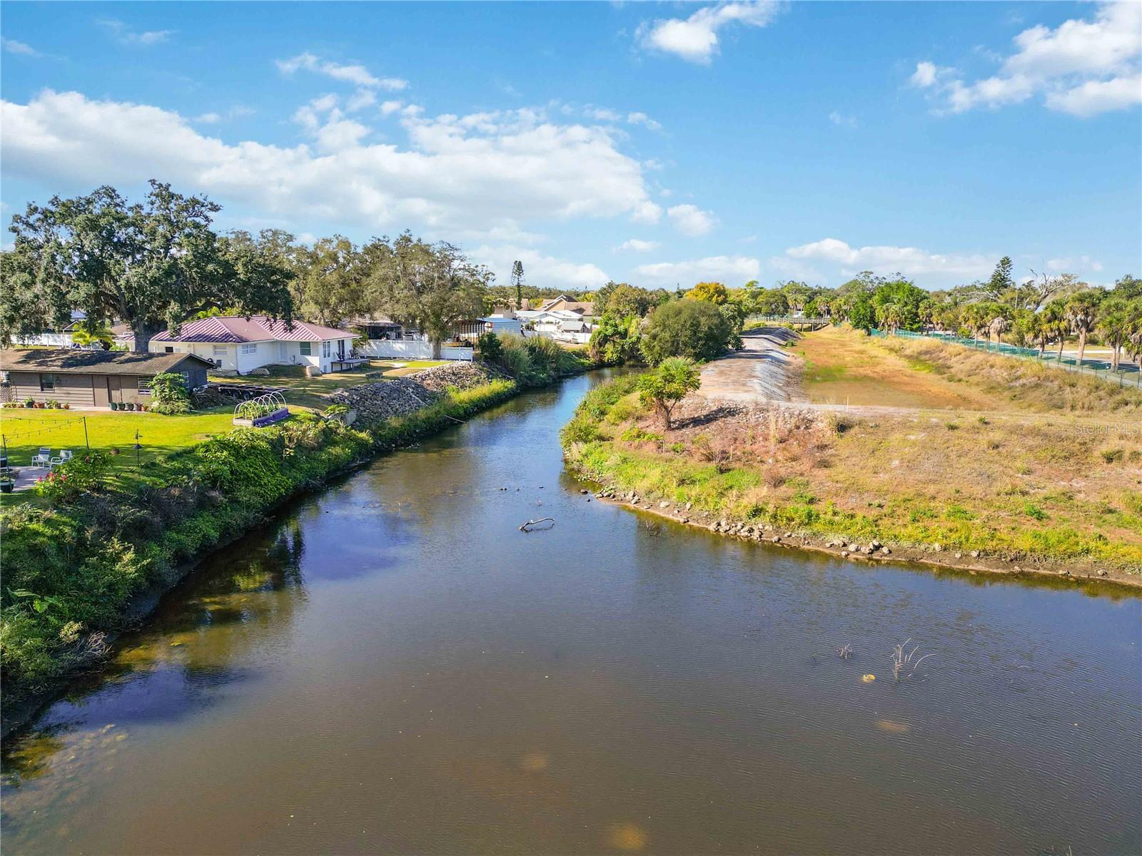 Image 46 of 64 For 860 Beneva Road