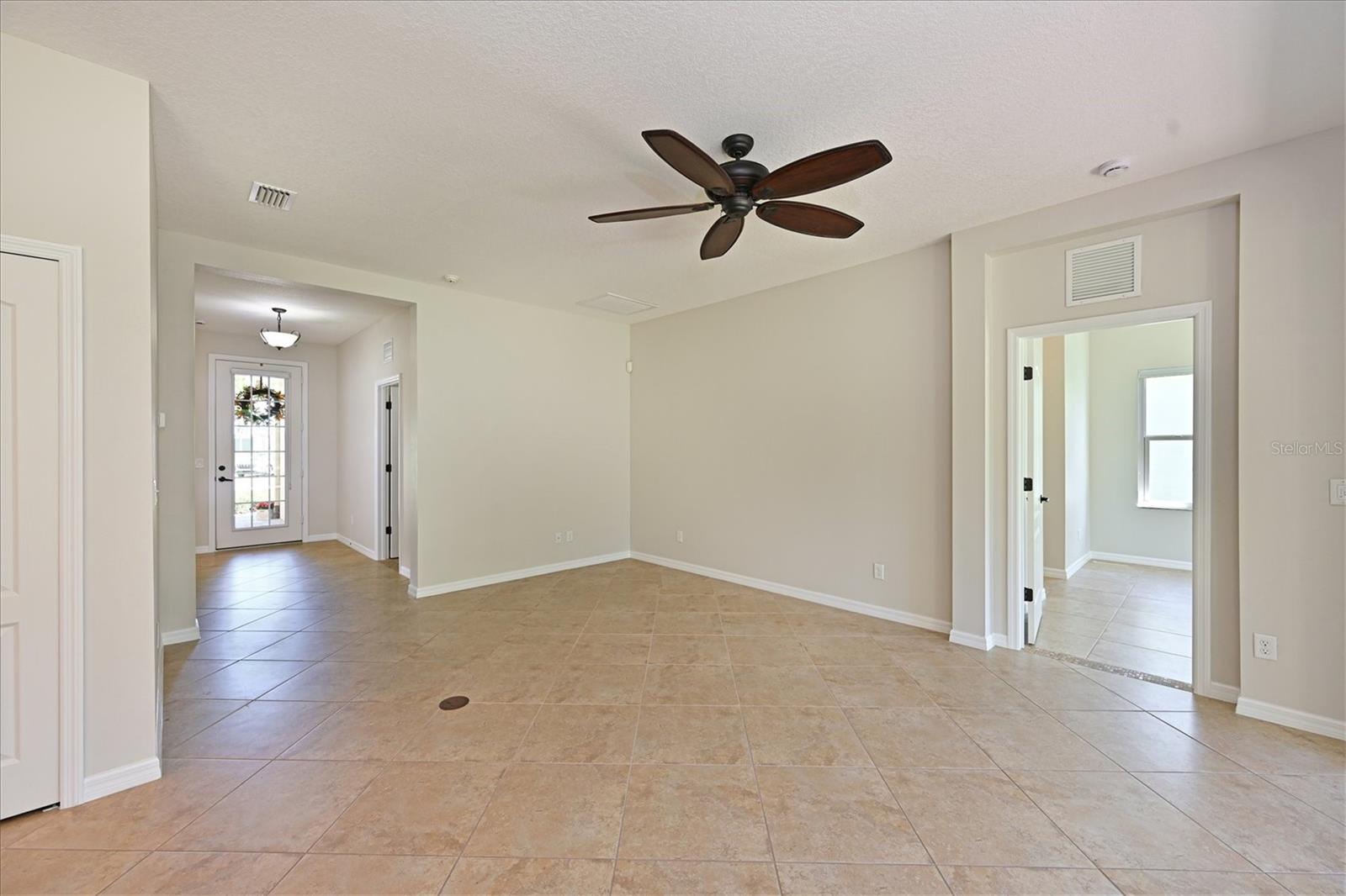 Image 10 of 53 For 4826 Lake Breeze Terrace