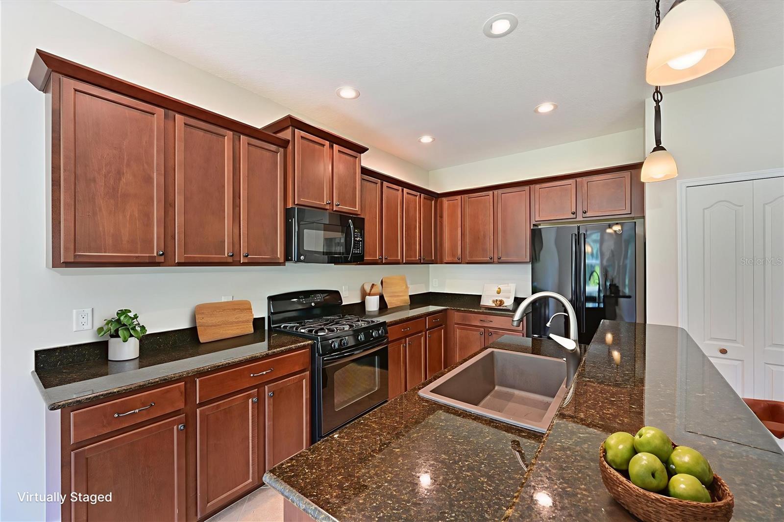 Image 14 of 53 For 4826 Lake Breeze Terrace
