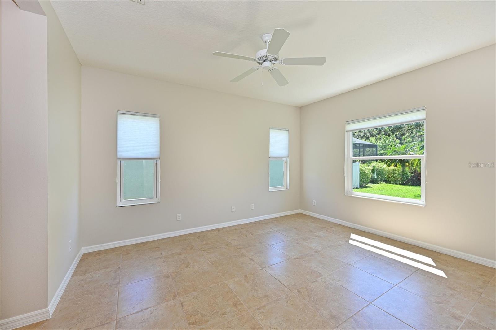 Image 21 of 53 For 4826 Lake Breeze Terrace