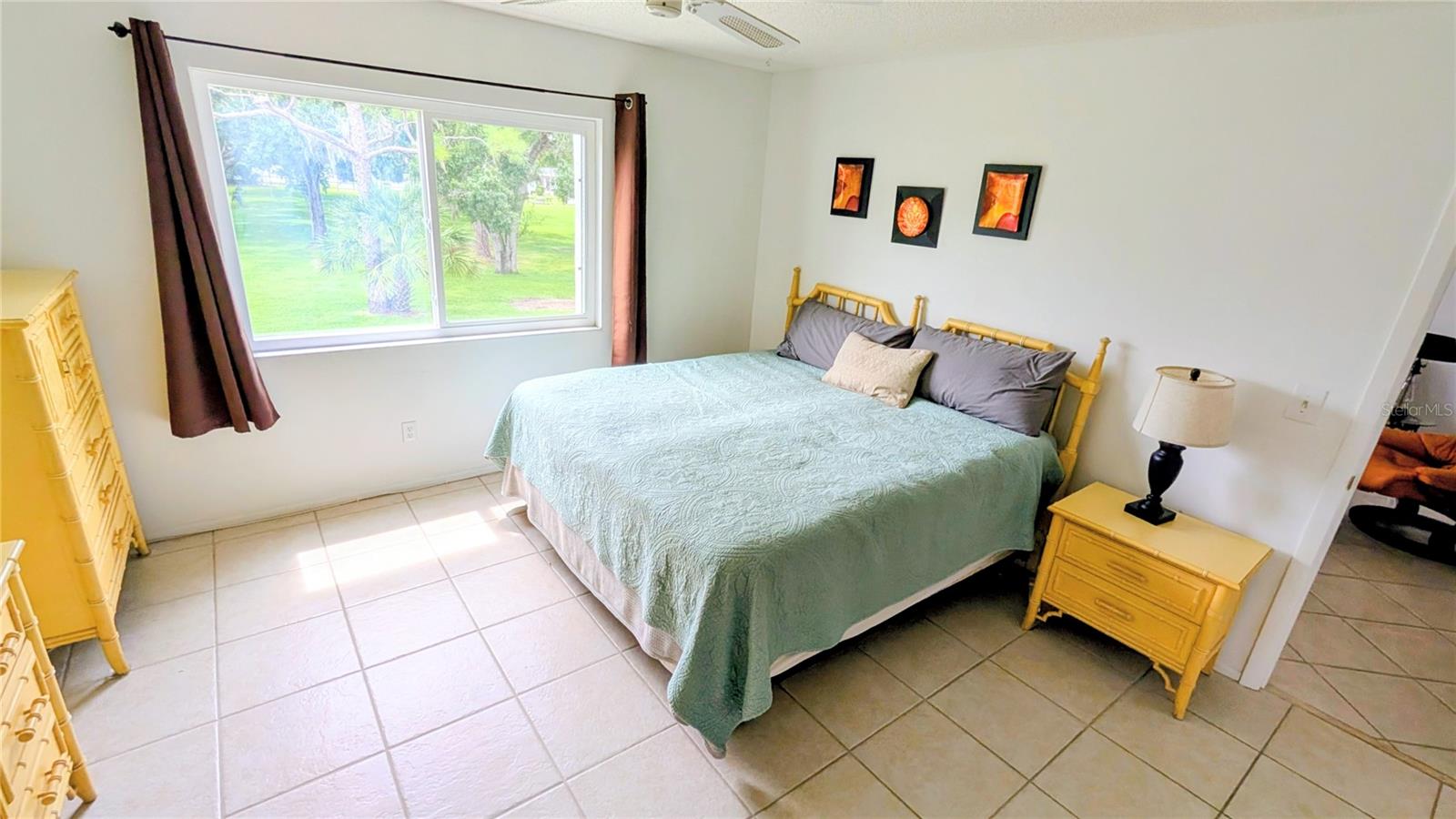 Image 9 of 30 For 1310 Glen Oaks Drive E 289e