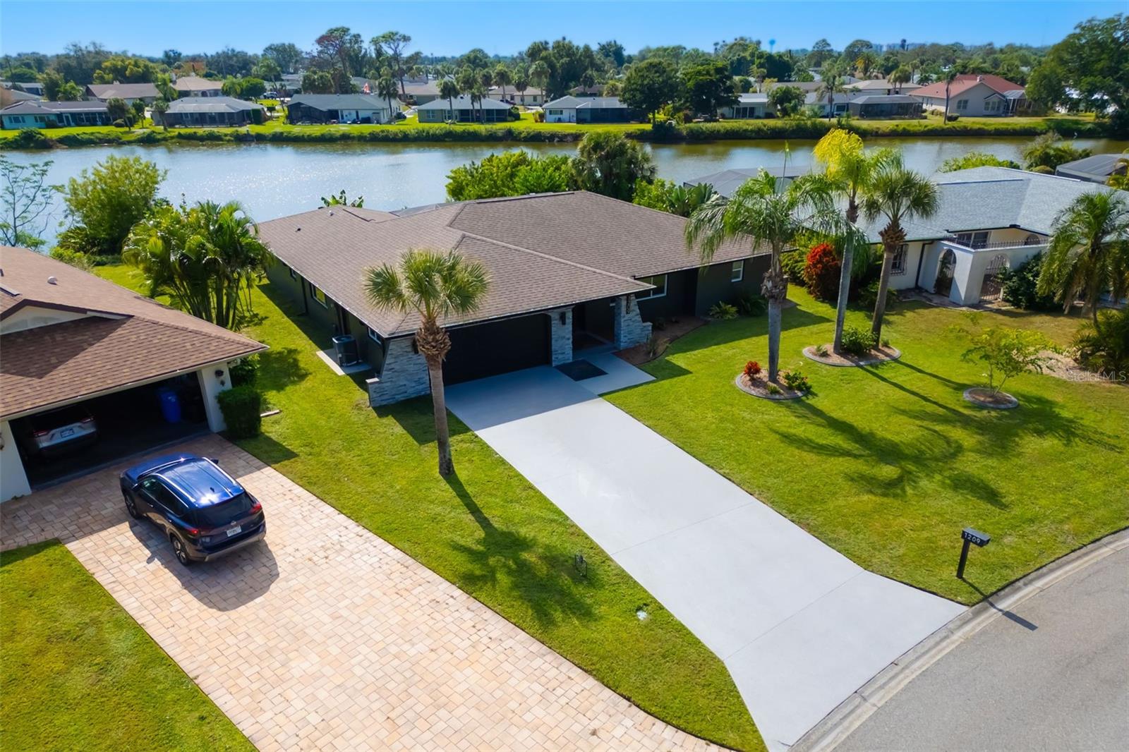 Details for 1209 Waterside Lane, VENICE, FL 34285