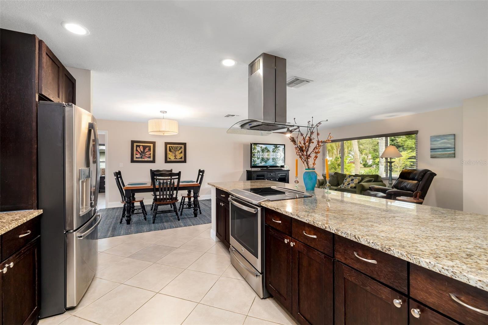 Image 11 of 58 For 1209 Waterside Lane