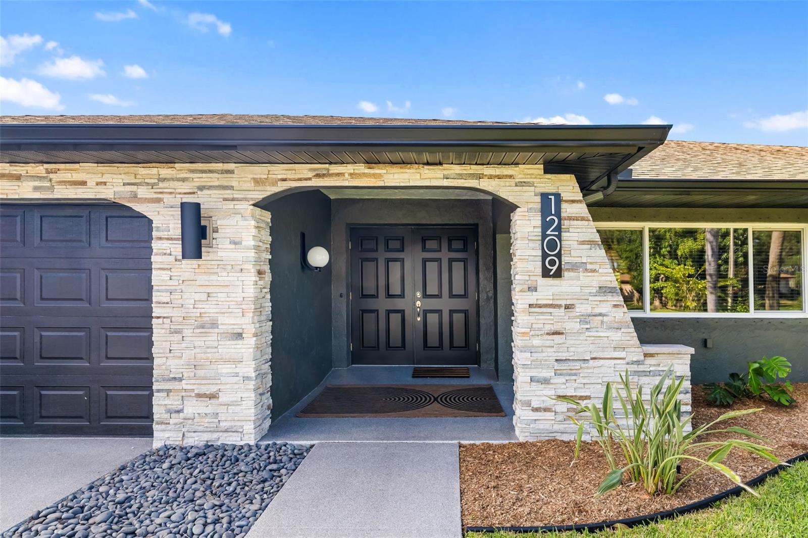 Image 7 of 58 For 1209 Waterside Lane