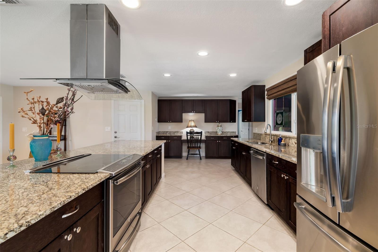 Image 9 of 58 For 1209 Waterside Lane