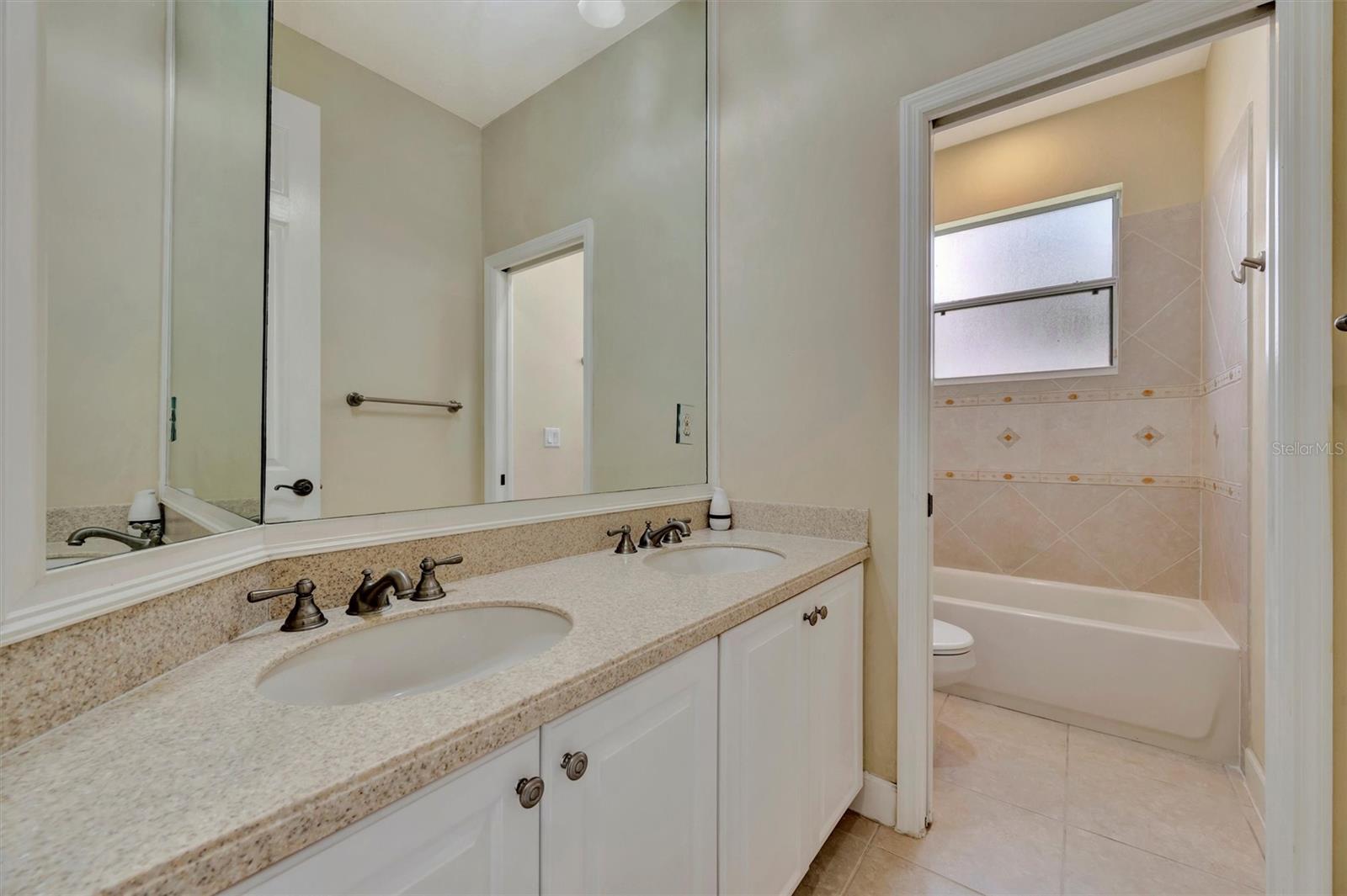 Image 13 of 22 For 6507 37th Street E