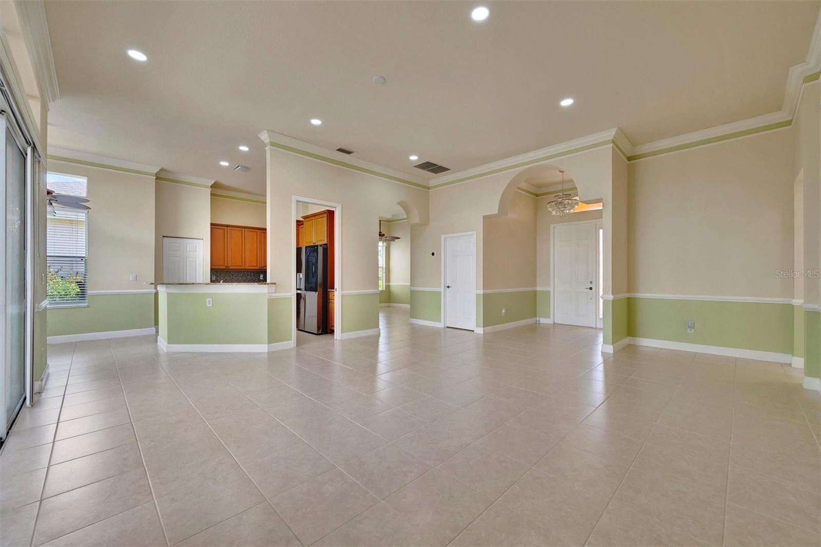 Image 17 of 22 For 6507 37th Street E