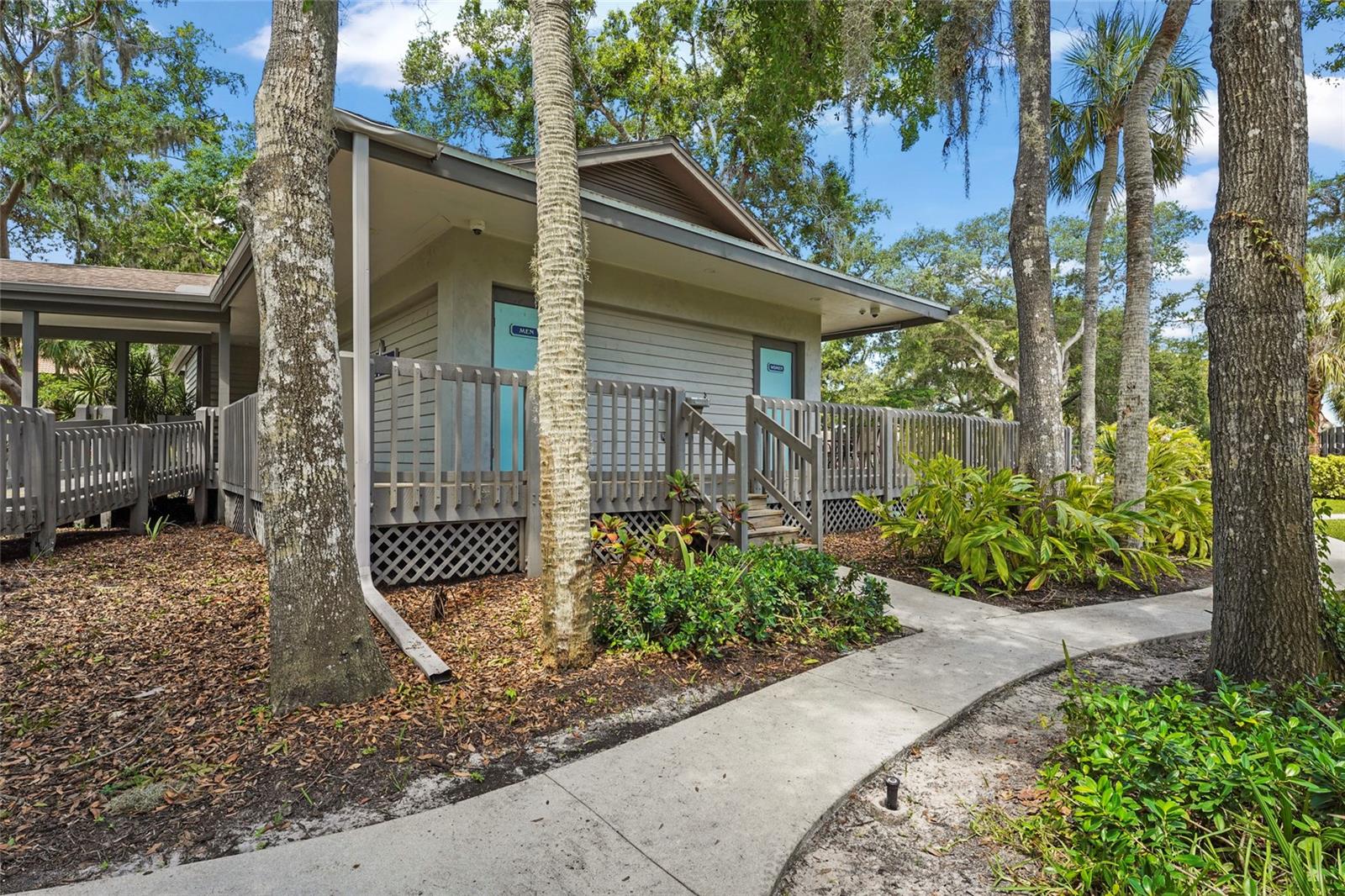 Image 68 of 80 For 4420 Oak View Drive
