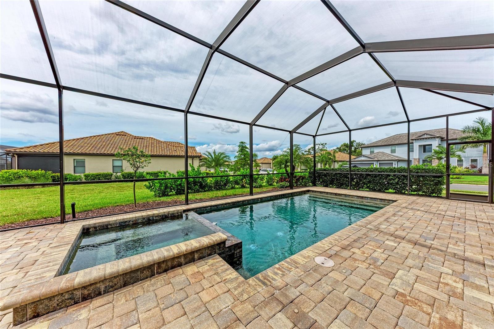 Image 49 of 72 For 4906 Lighthouse Bay Lane