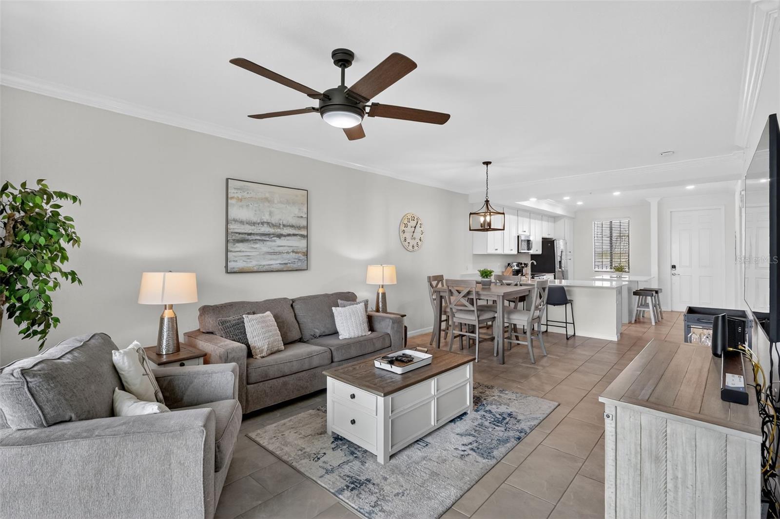 Image 11 of 51 For 17810 Gawthrop Drive 305