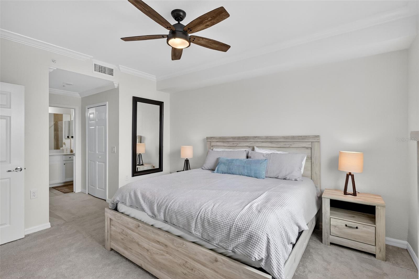 Image 15 of 51 For 17810 Gawthrop Drive 305