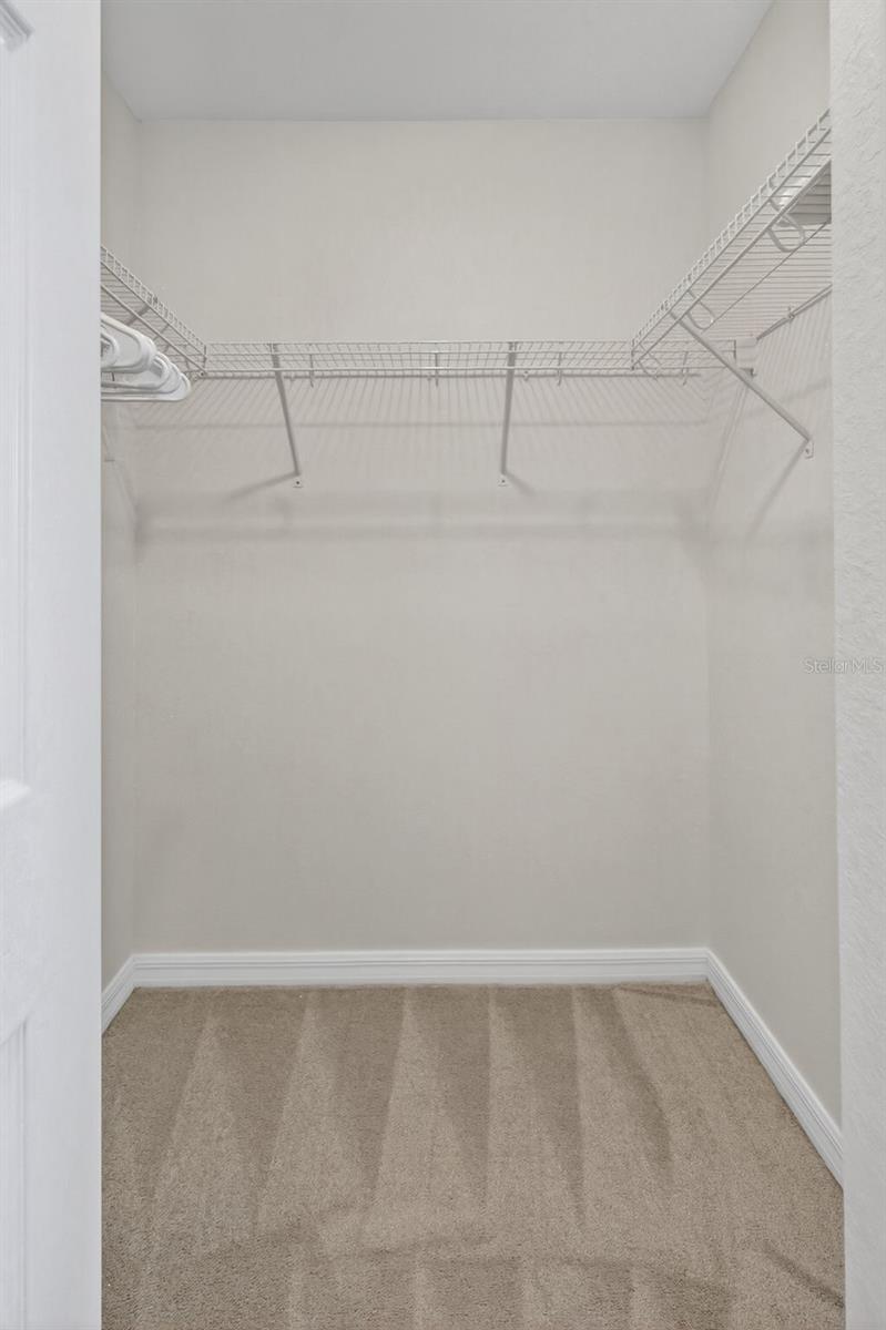Image 18 of 51 For 17810 Gawthrop Drive 305