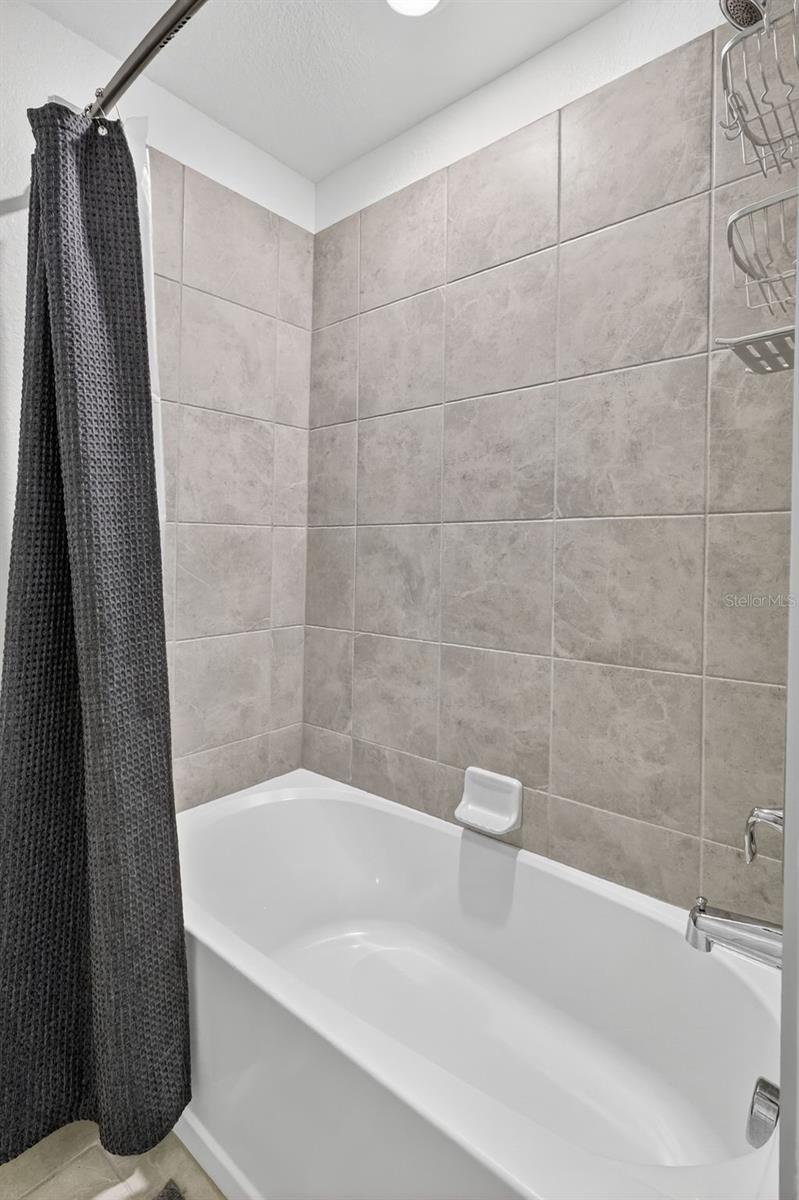 Image 24 of 51 For 17810 Gawthrop Drive 305