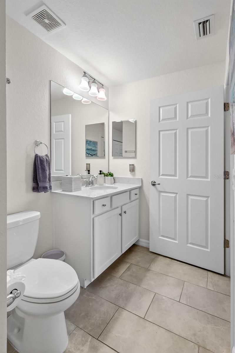 Image 25 of 51 For 17810 Gawthrop Drive 305
