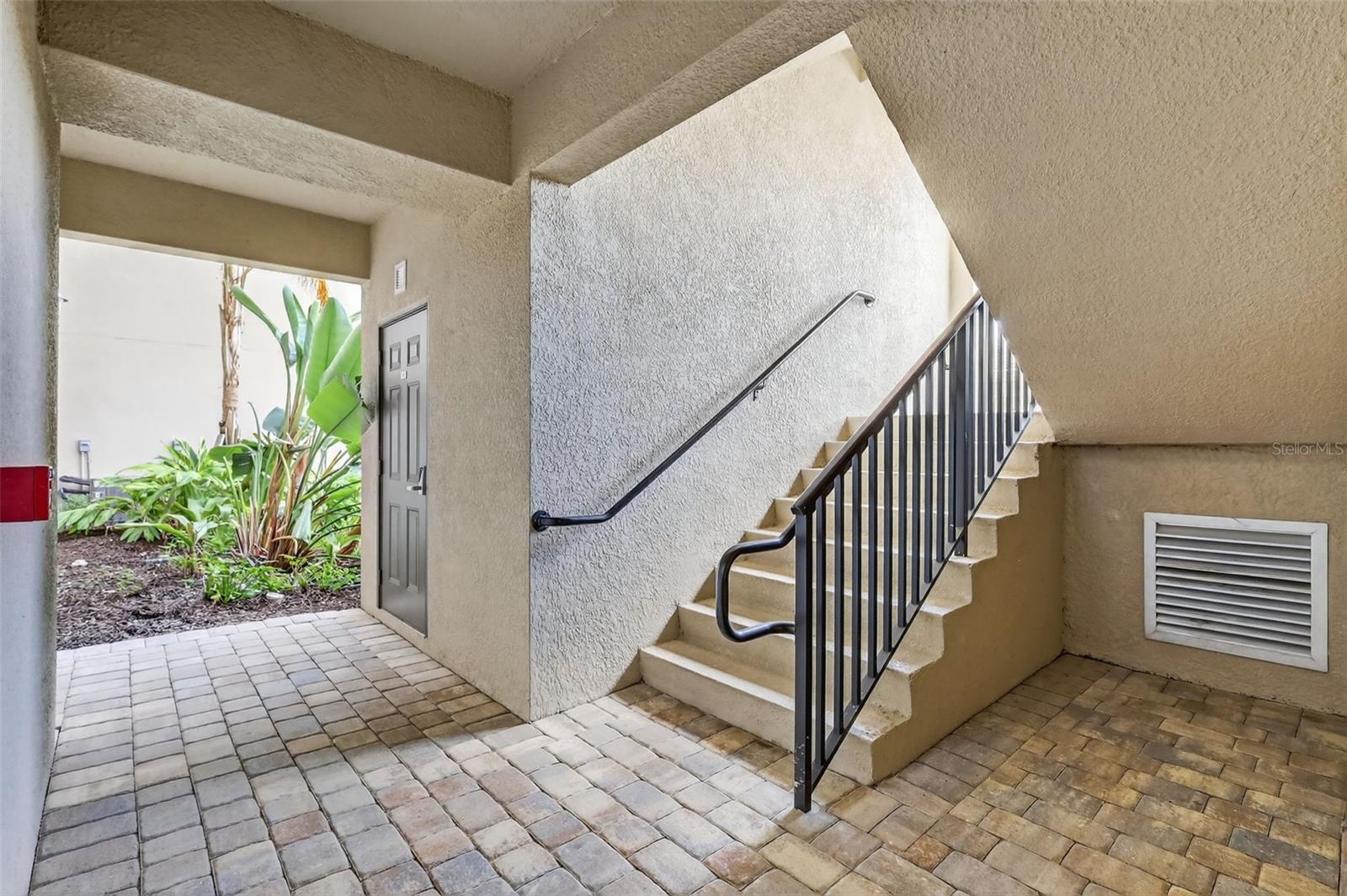 Image 32 of 51 For 17810 Gawthrop Drive 305