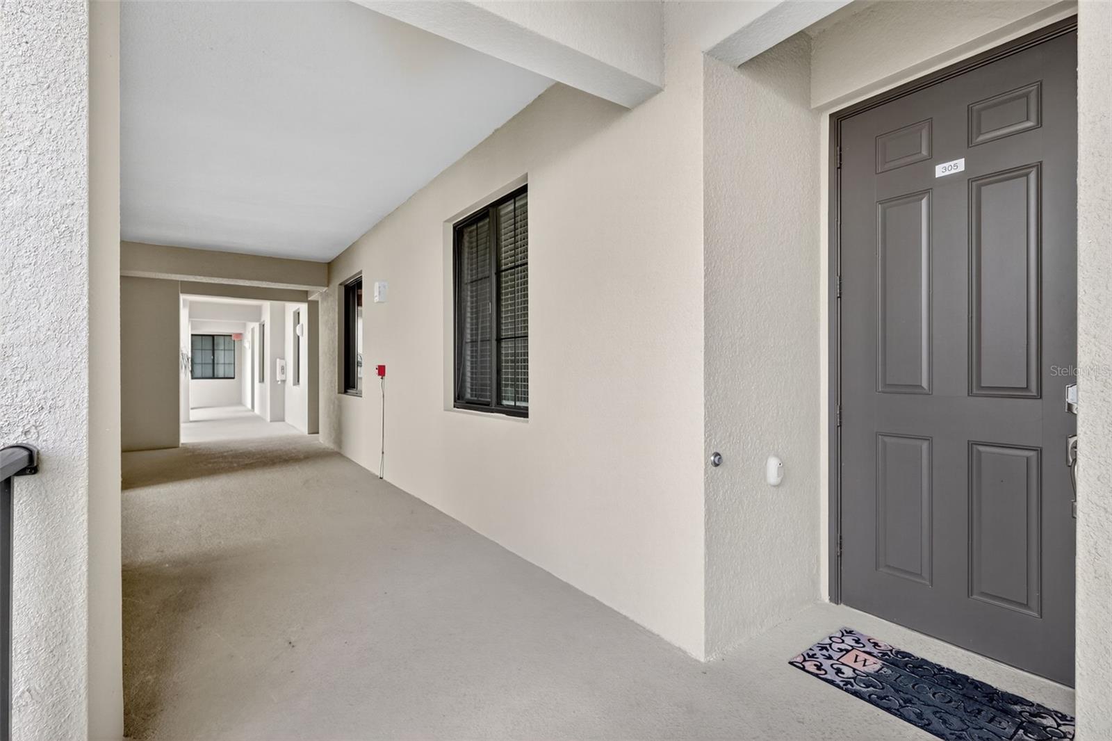 Image 34 of 51 For 17810 Gawthrop Drive 305