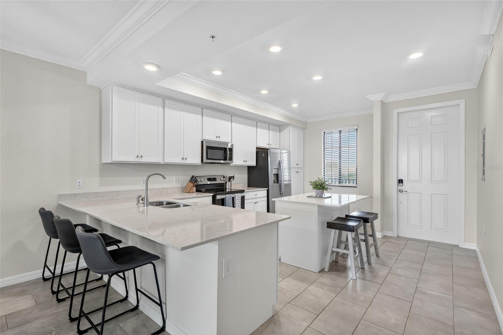 Image 4 of 51 For 17810 Gawthrop Drive 305