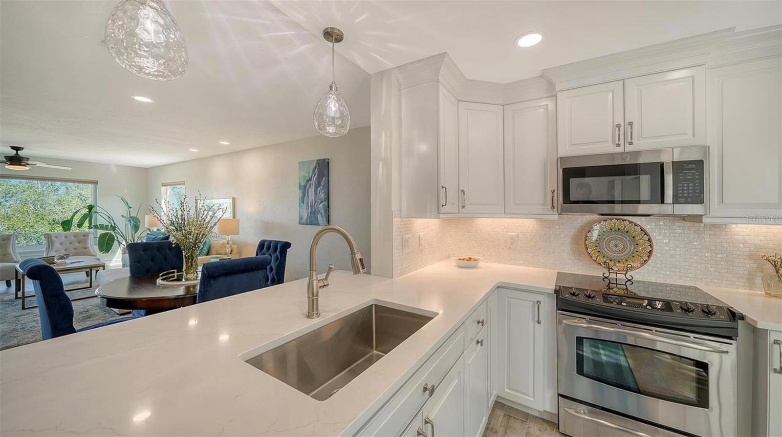 Image 16 of 61 For 4600 Gulf Of Mexico Drive 206