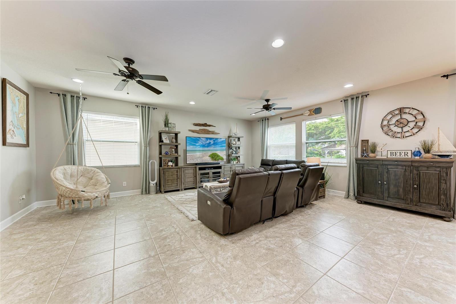 Image 10 of 62 For 8342 Nandina Drive